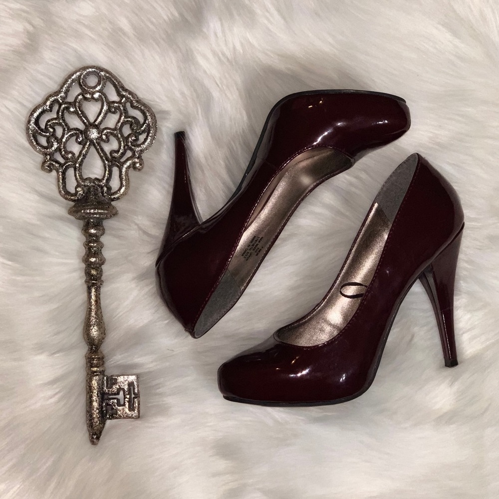 Steve Madden Burgundy Heels